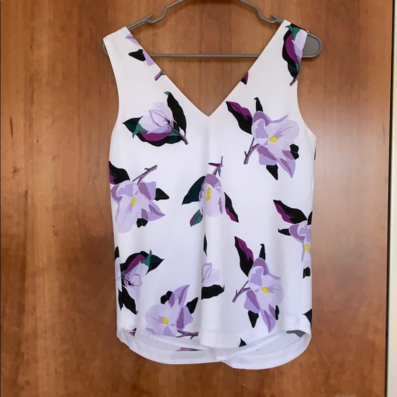 Banana Republic floral blouse🌸💜 - Picture 2 of 2